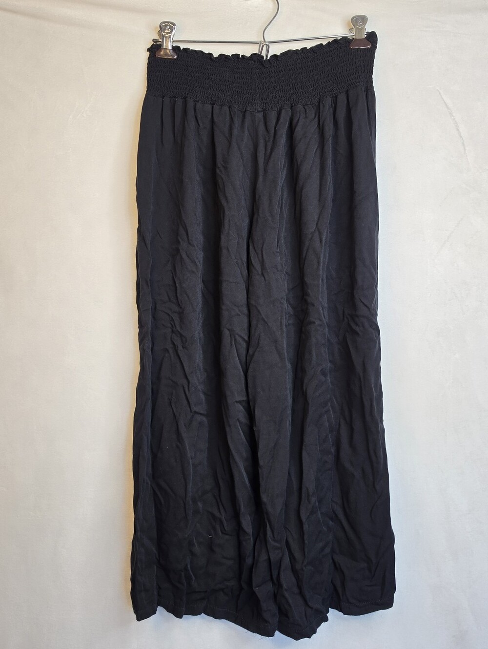 SHEIN Black High-Waisted Wide Leg Smocked Waist Pants Size L (8/10)